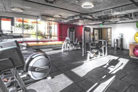 شقة Speechless In Seattle - #1 Location - 2Br - Free Parking - Vr1 المظهر الخارجي الصورة